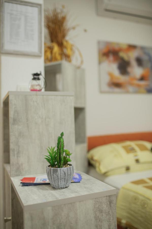 Studio Apartments Kim - Dilberovic Mostar Exterior photo